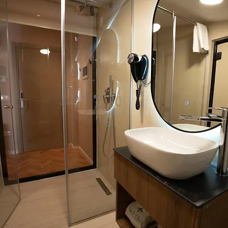 Ξενοδοχείο Lasko Golem (Tirana)