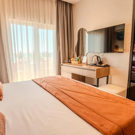 Lasko 4* Golem (Tirana)